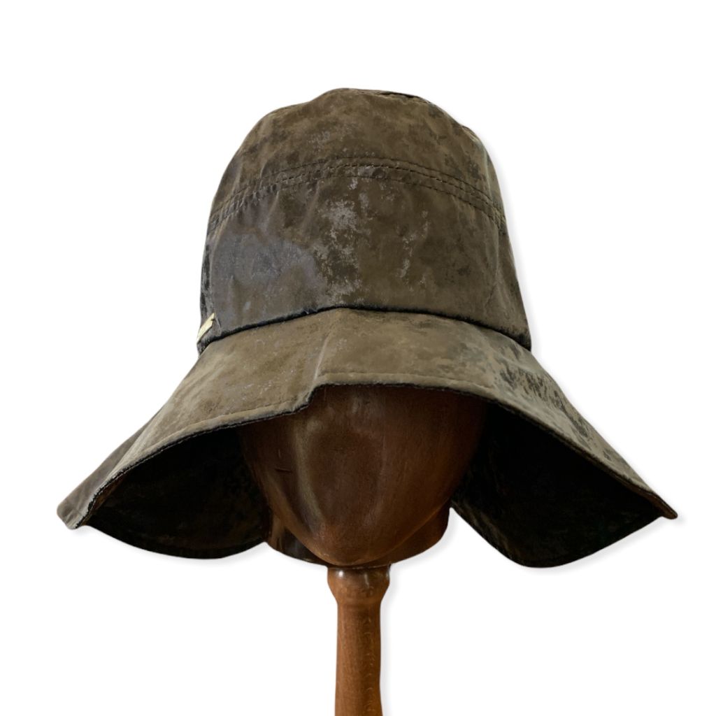 Cappello impermeabile mod. pompiere – Antica Cappelleria Troncarelli